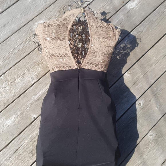 Dress - Picture 2 of 6